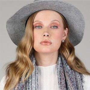 Oval Druzy post earrings